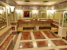 Historische Toilette GUM Moskau Bild 004